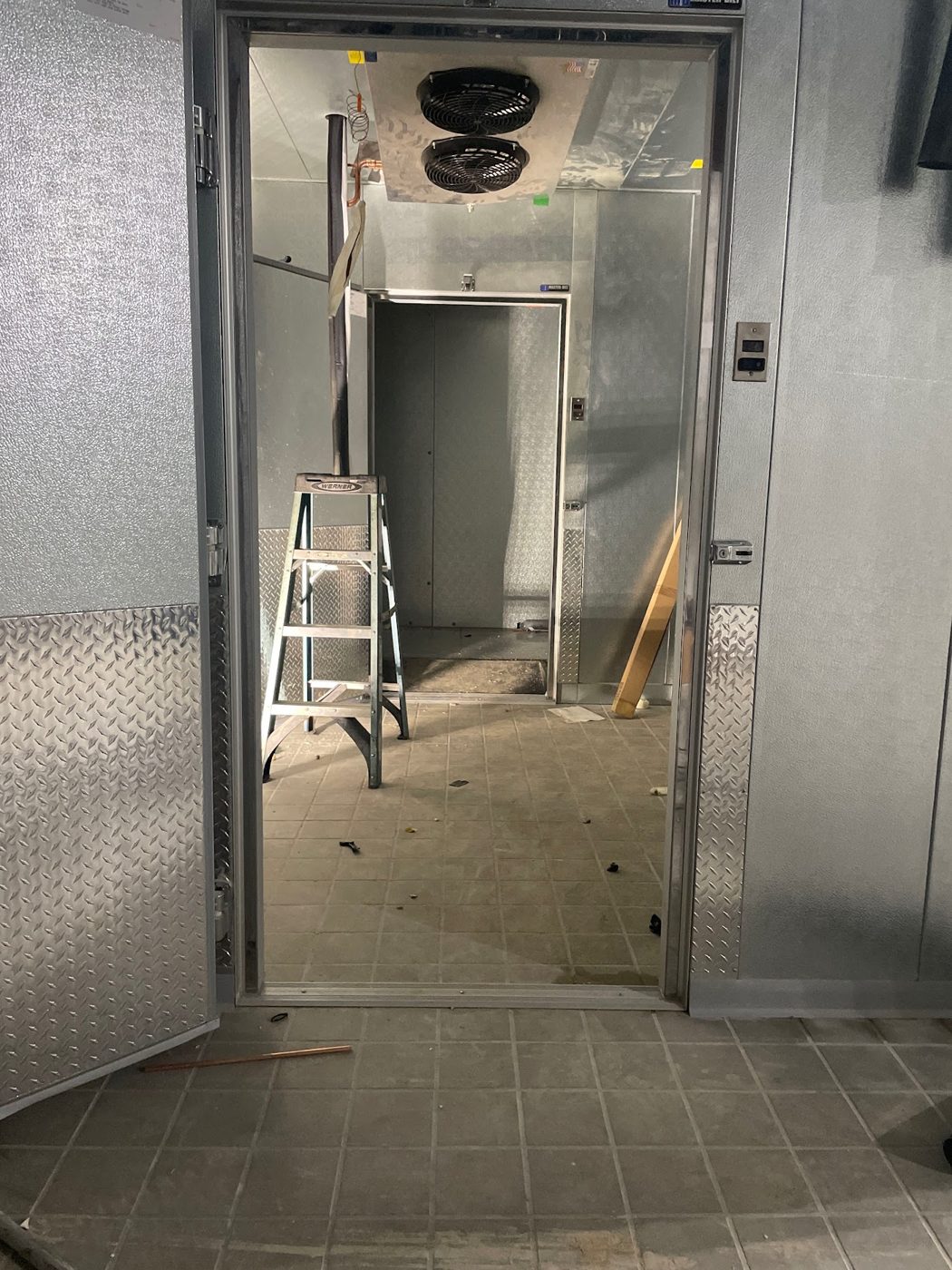 Walk-in cooler door